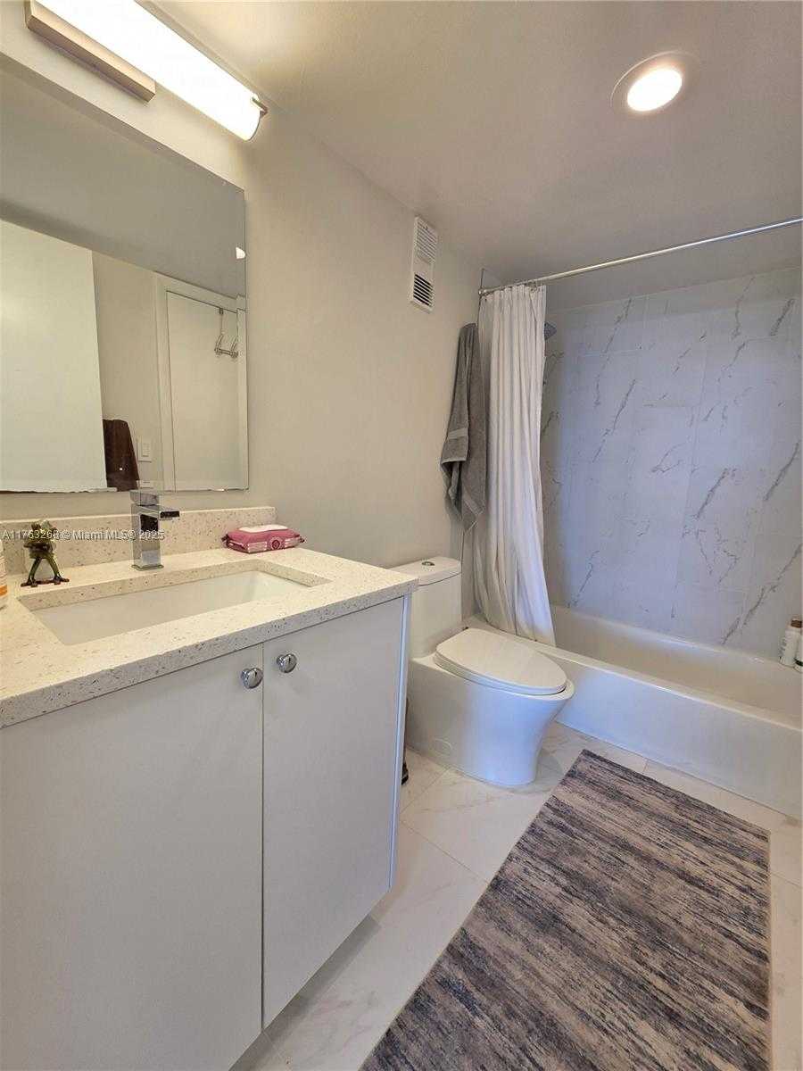 Small Image of 1300 NORTH EAST MIAMI GARDENS DR #716E, Miami Number 15