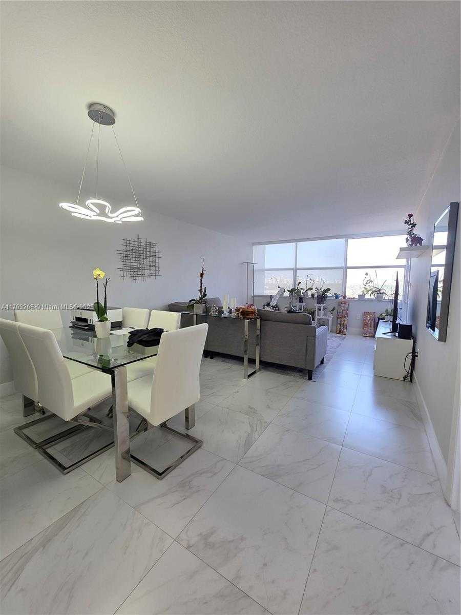 Small Image of 1300 NORTH EAST MIAMI GARDENS DR #716E, Miami Number 8