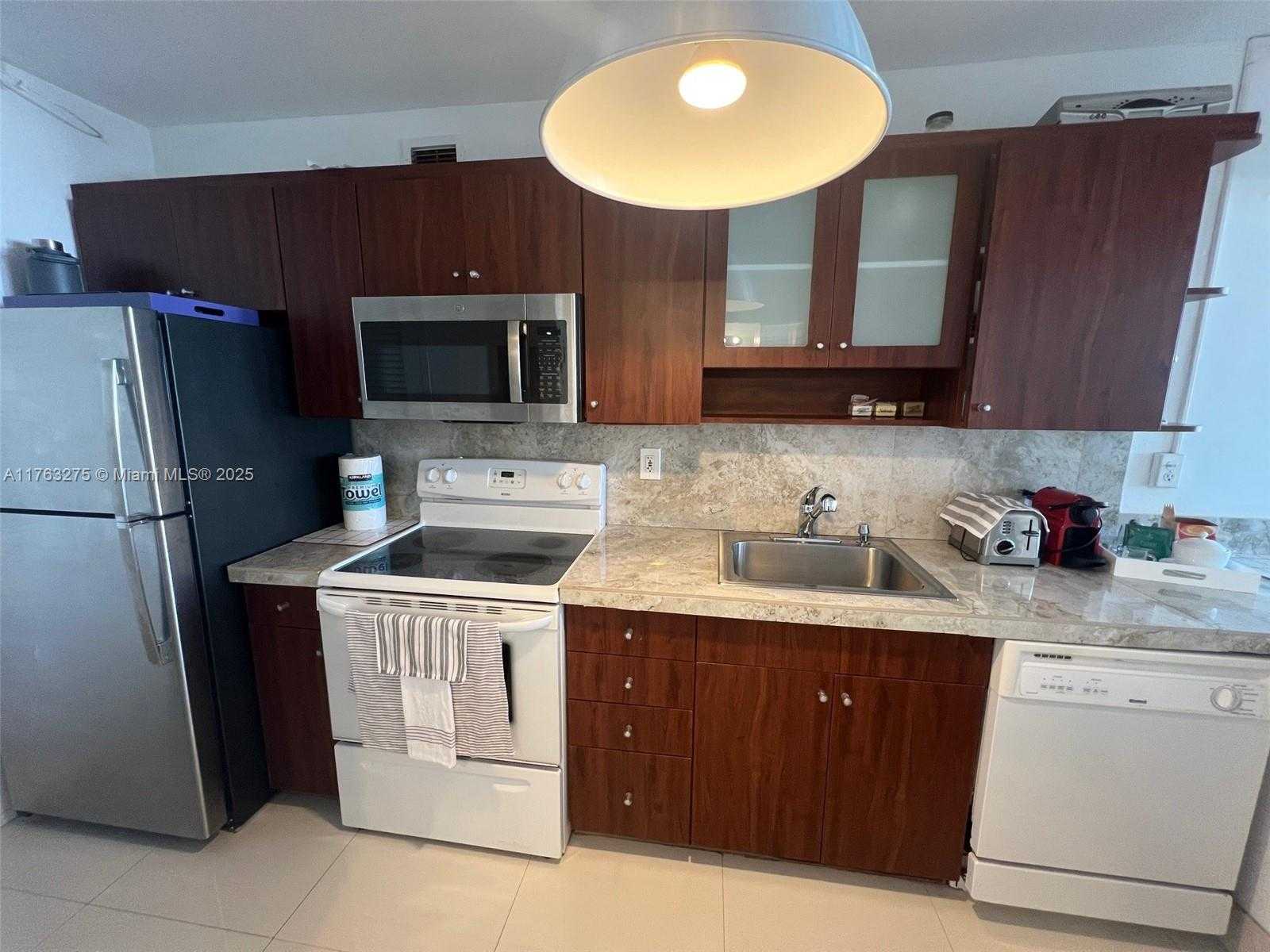 Small Image of 100 LINCOLN RD #945, Miami Beach Number 13
