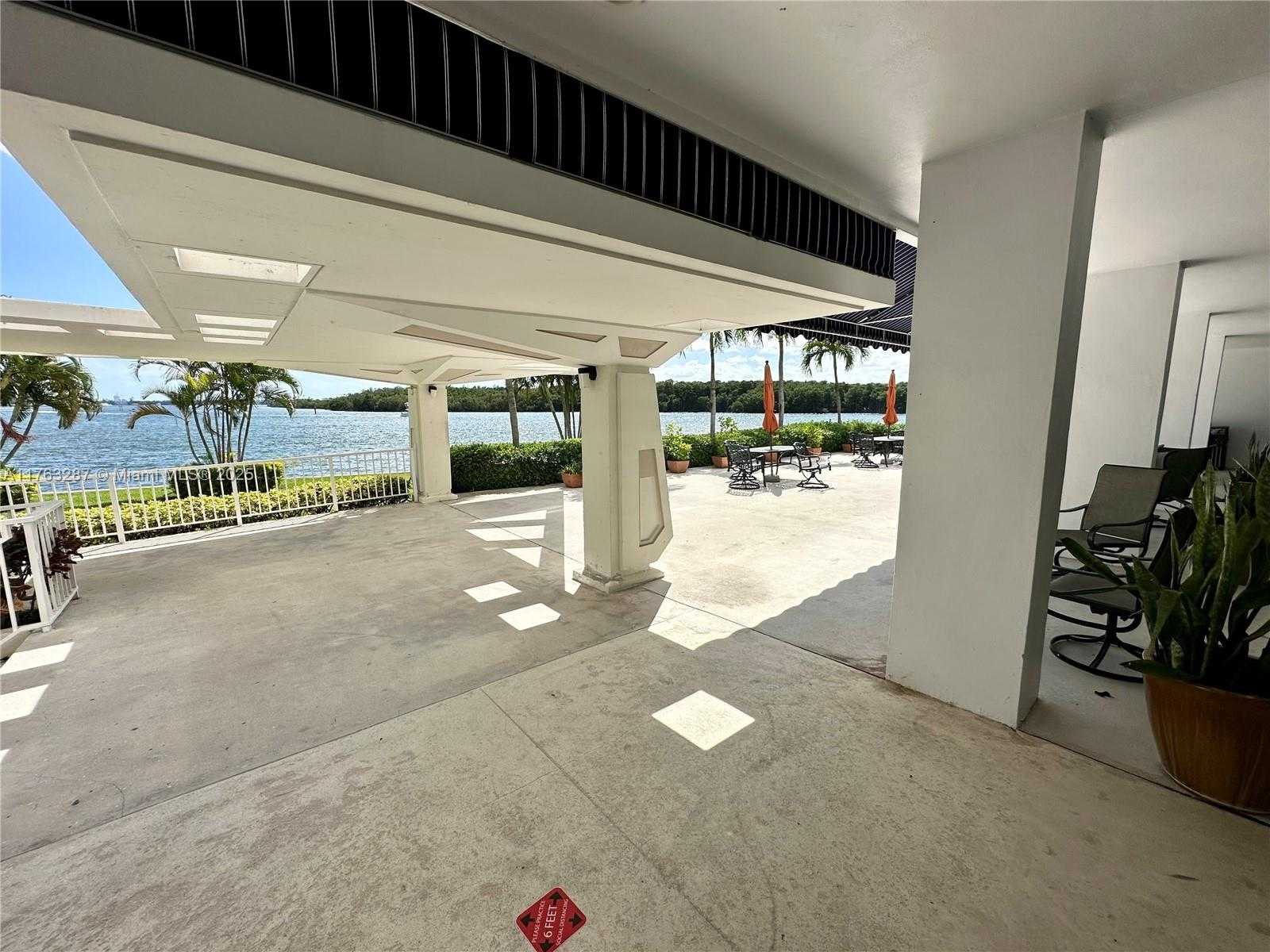 Small Image of 500 BAYVIEW DR #1725, Sunny Isles Beach Number 40