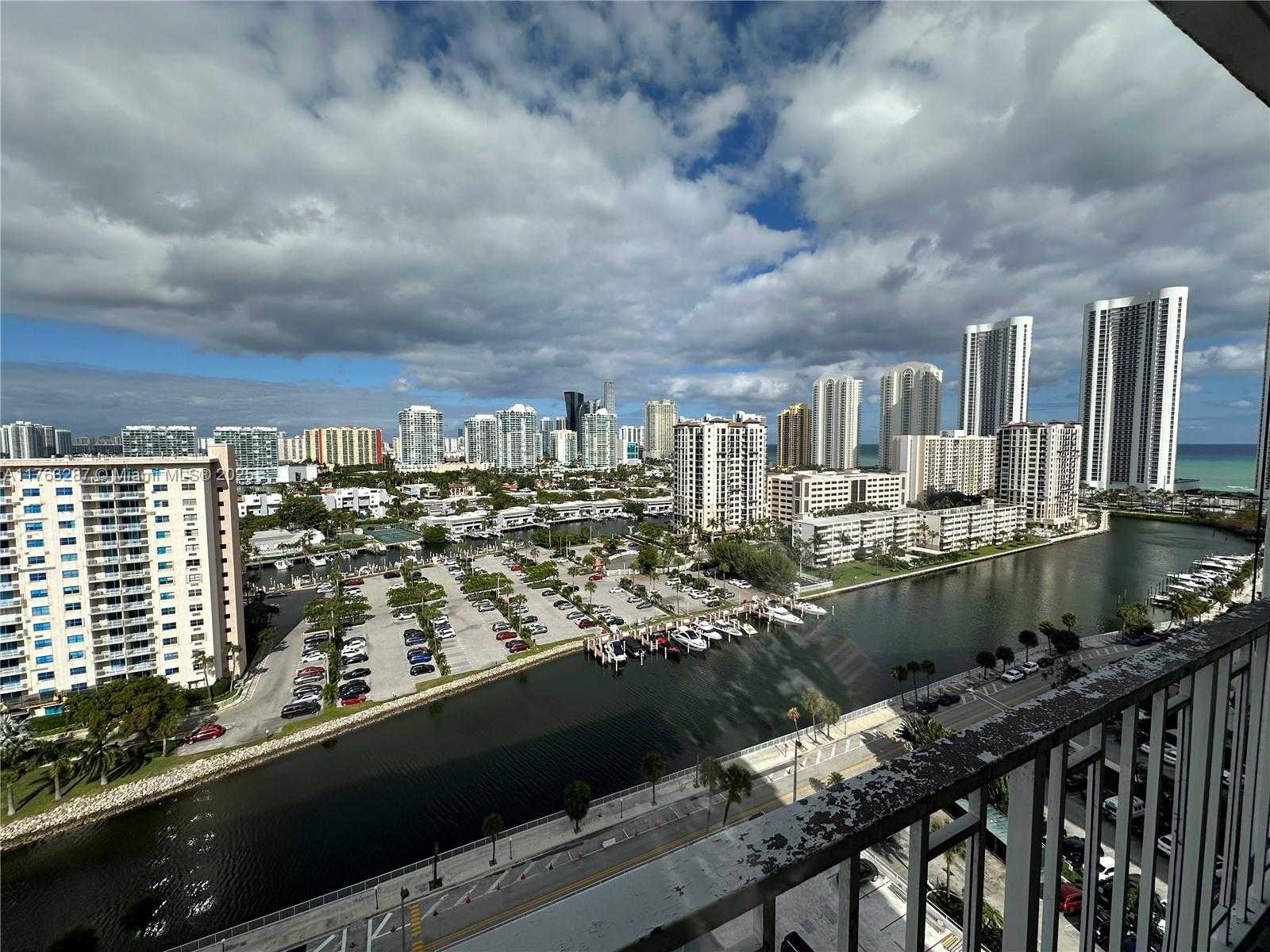 Small Image of 500 BAYVIEW DR #1725, Sunny Isles Beach Number 41