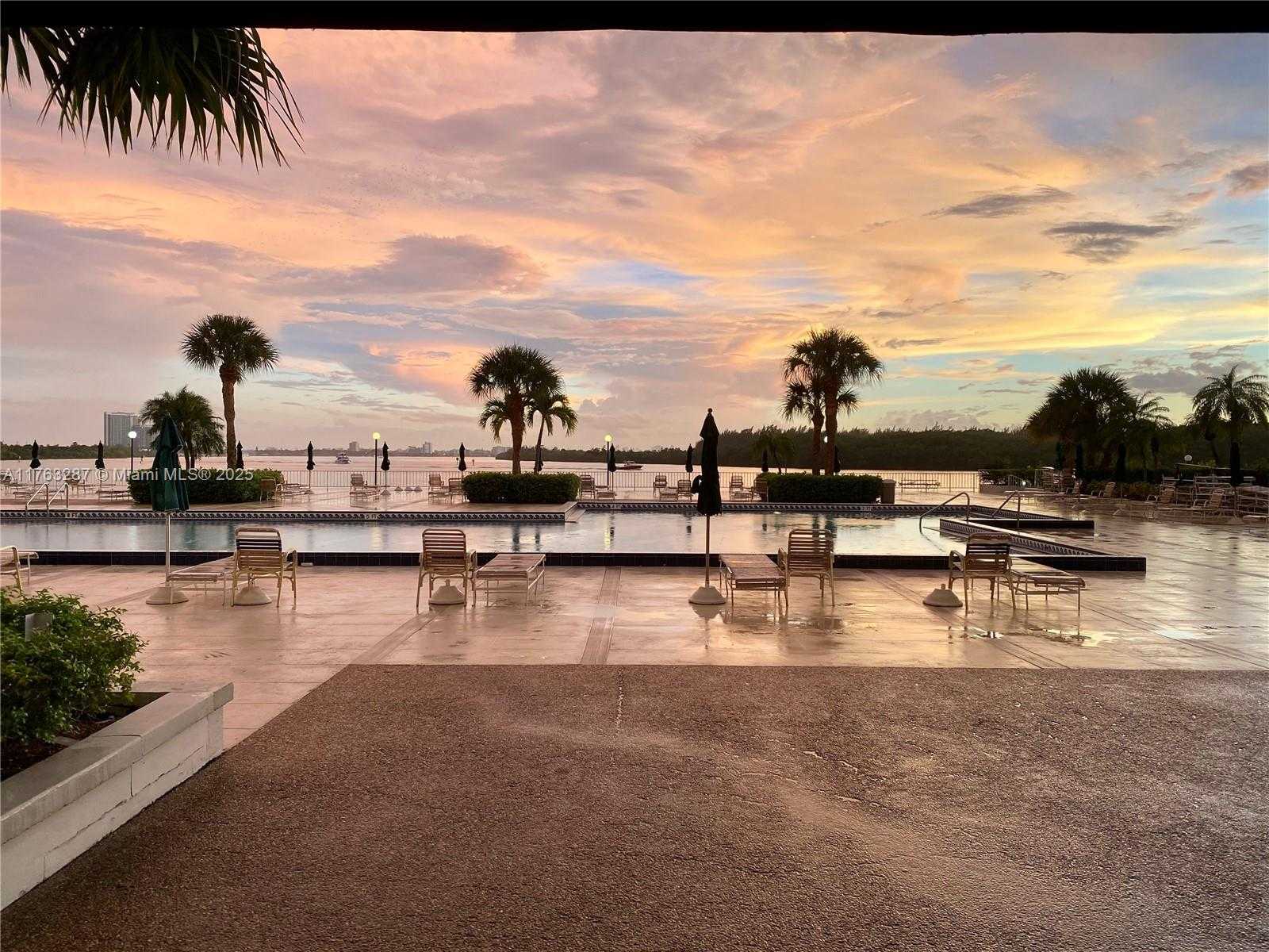 Small Image of 500 BAYVIEW DR #1725, Sunny Isles Beach Number 46