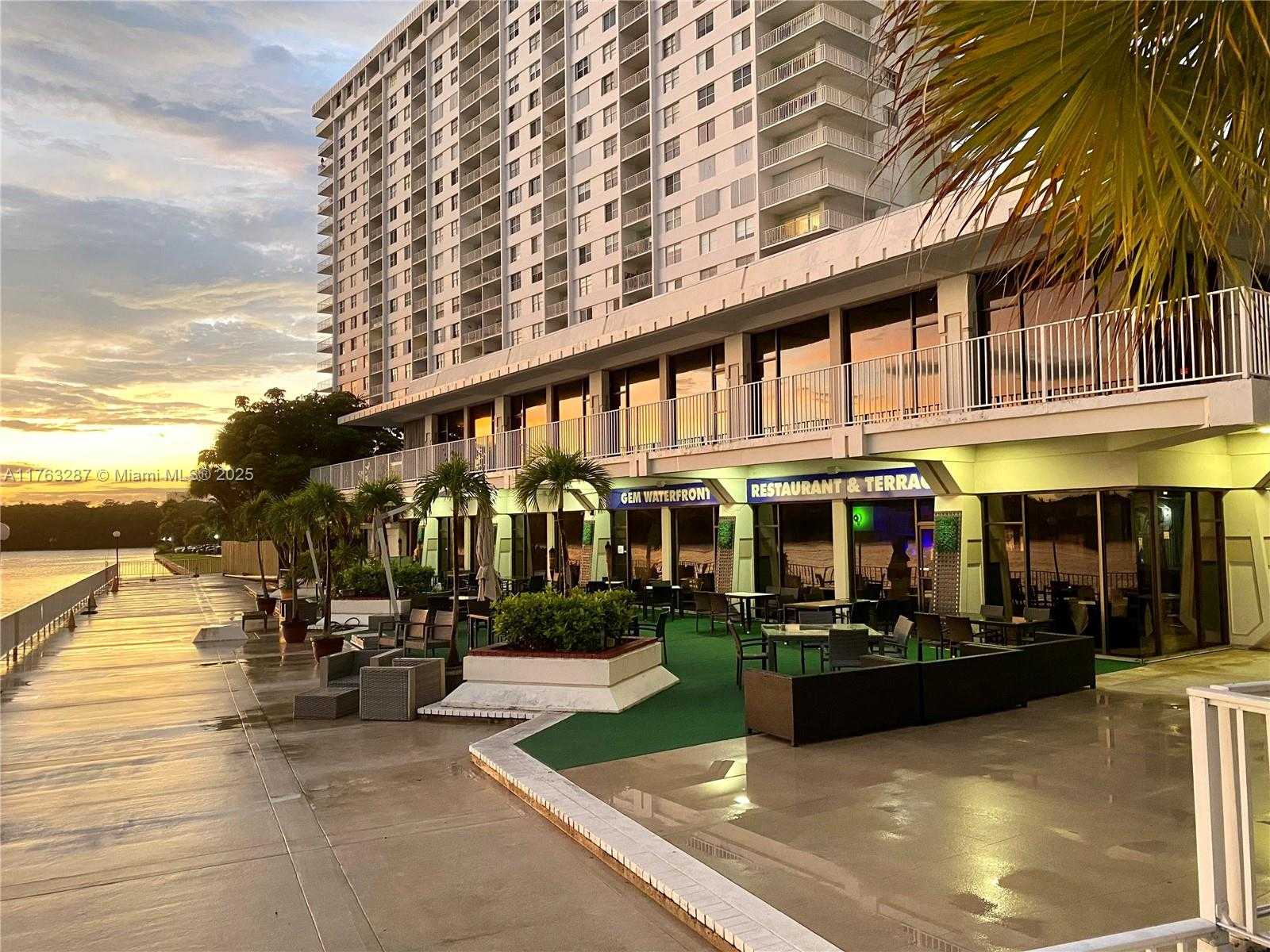 Small Image of 500 BAYVIEW DR #1725, Sunny Isles Beach Number 52