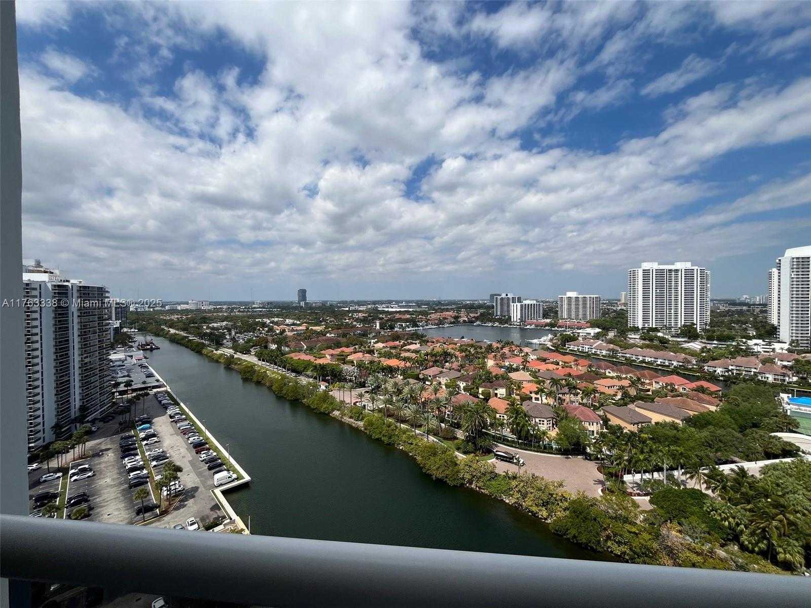 Small Image of 20505 E Country Club Dr, Aventura, FL 33180, USA Number 20