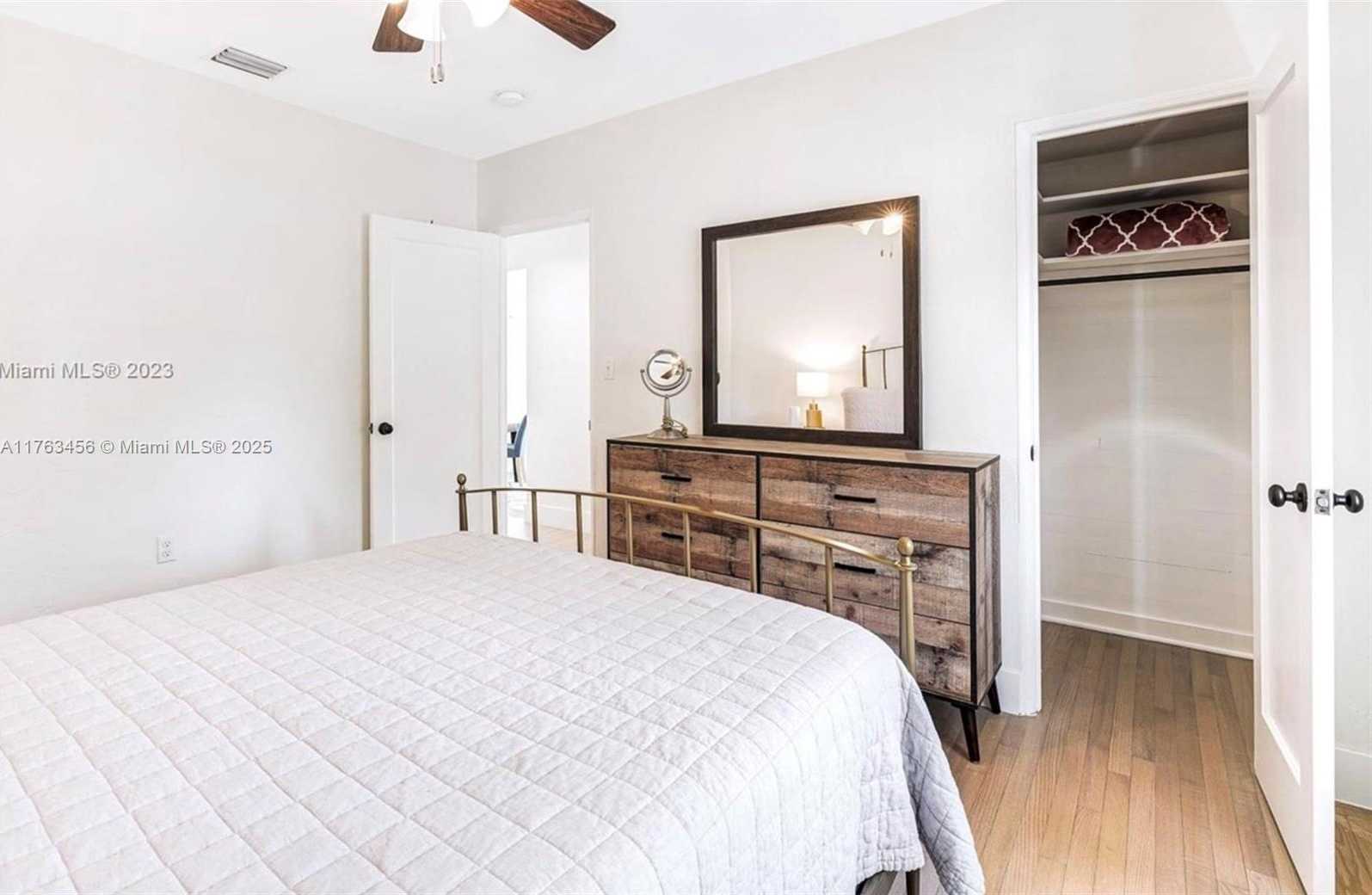 Small Image of 9500 NORTH MIAMI AVE #1, Miami Shores Number 27