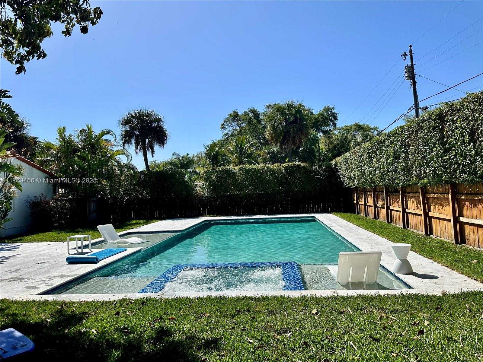 Small Image of 9500 NORTH MIAMI AVE #1, Miami Shores Number 32