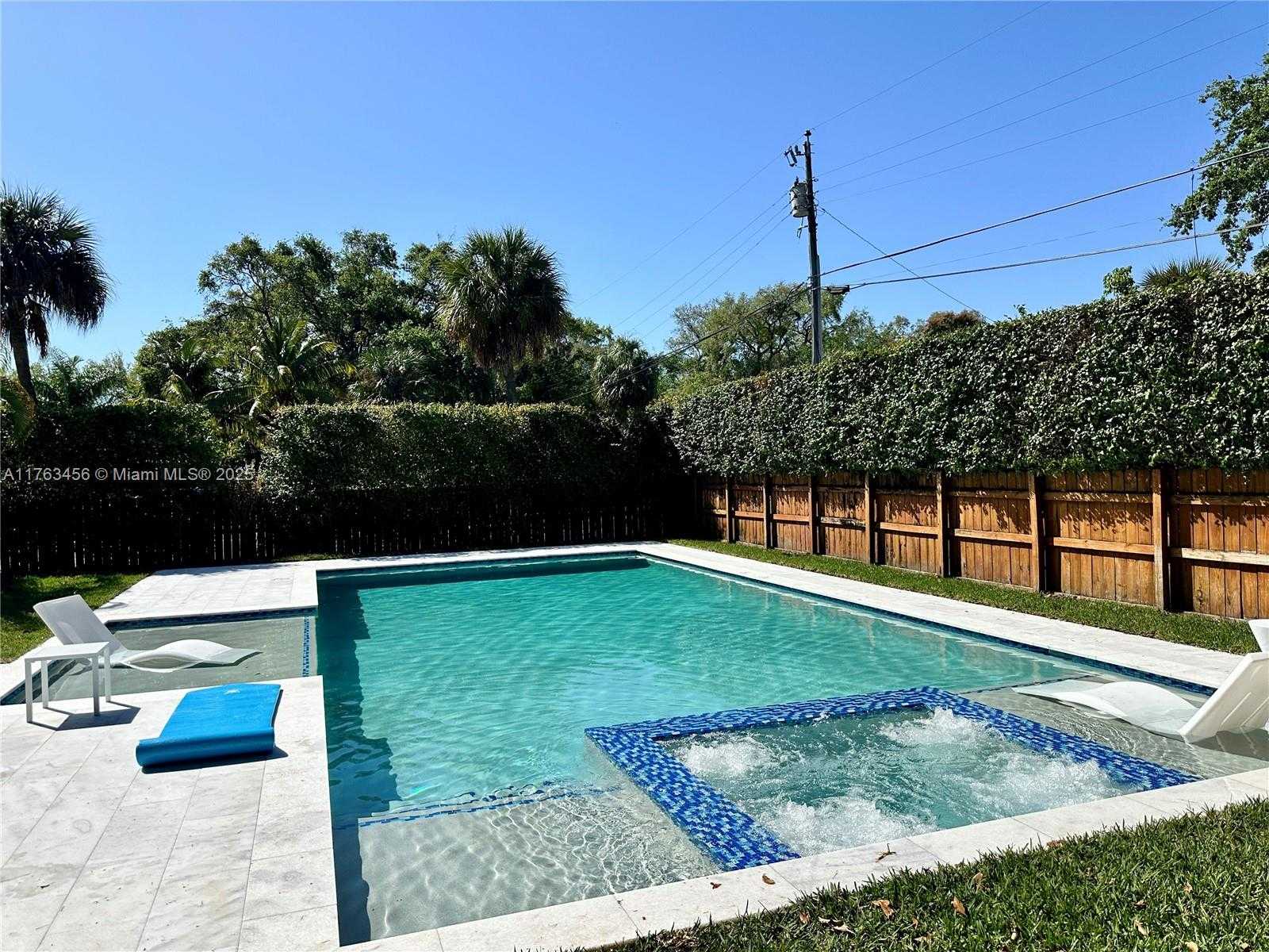 Small Image of 9500 NORTH MIAMI AVE #1, Miami Shores Number 34