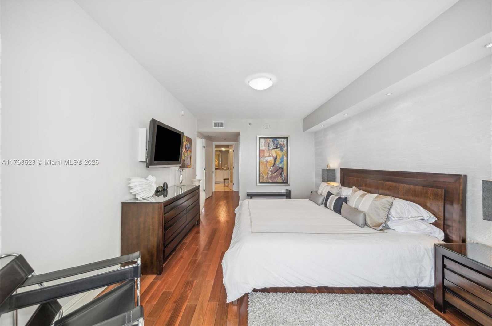 Small Image of 1830 SOUTH OCEAN DR #3111, Hallandale Beach Number 15