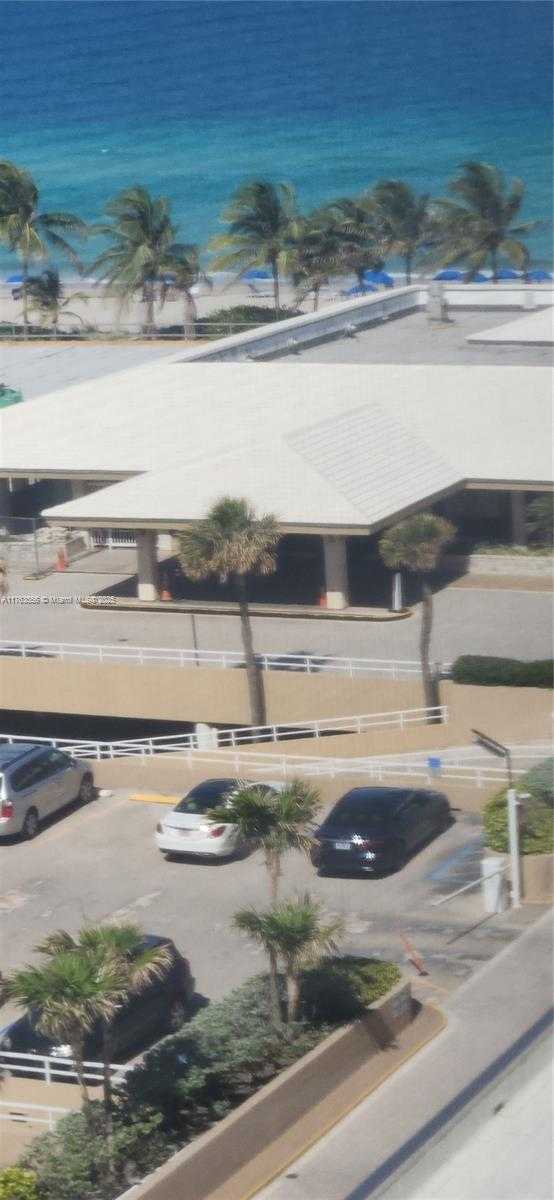 Small Image of 1980 SOUTH OCEAN DR #2A, Hallandale Beach Number 68