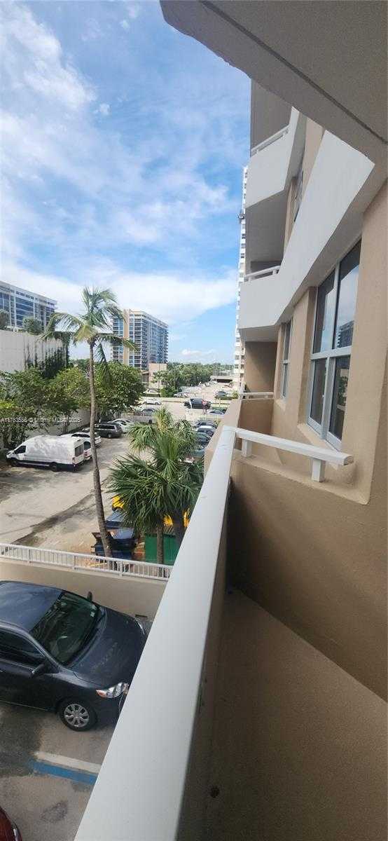 Small Image of 1980 SOUTH OCEAN DR #2A, Hallandale Beach Number 69