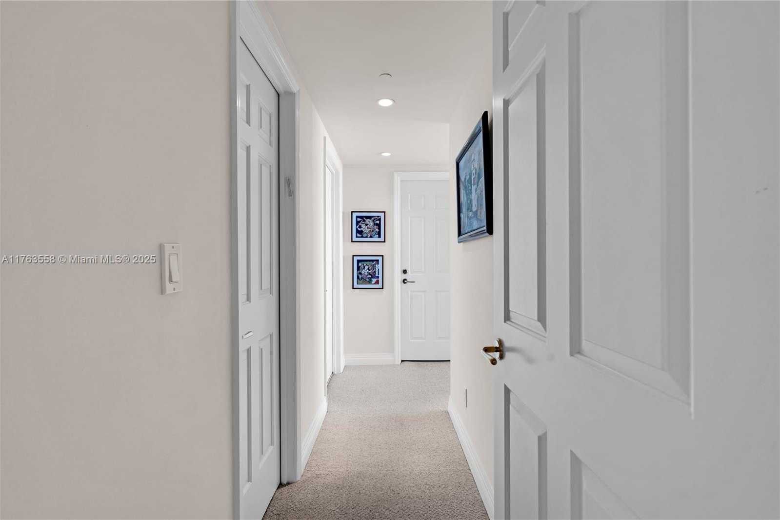 Small Image of 1643 BRICKELL AVE #1503, Miami Number 27