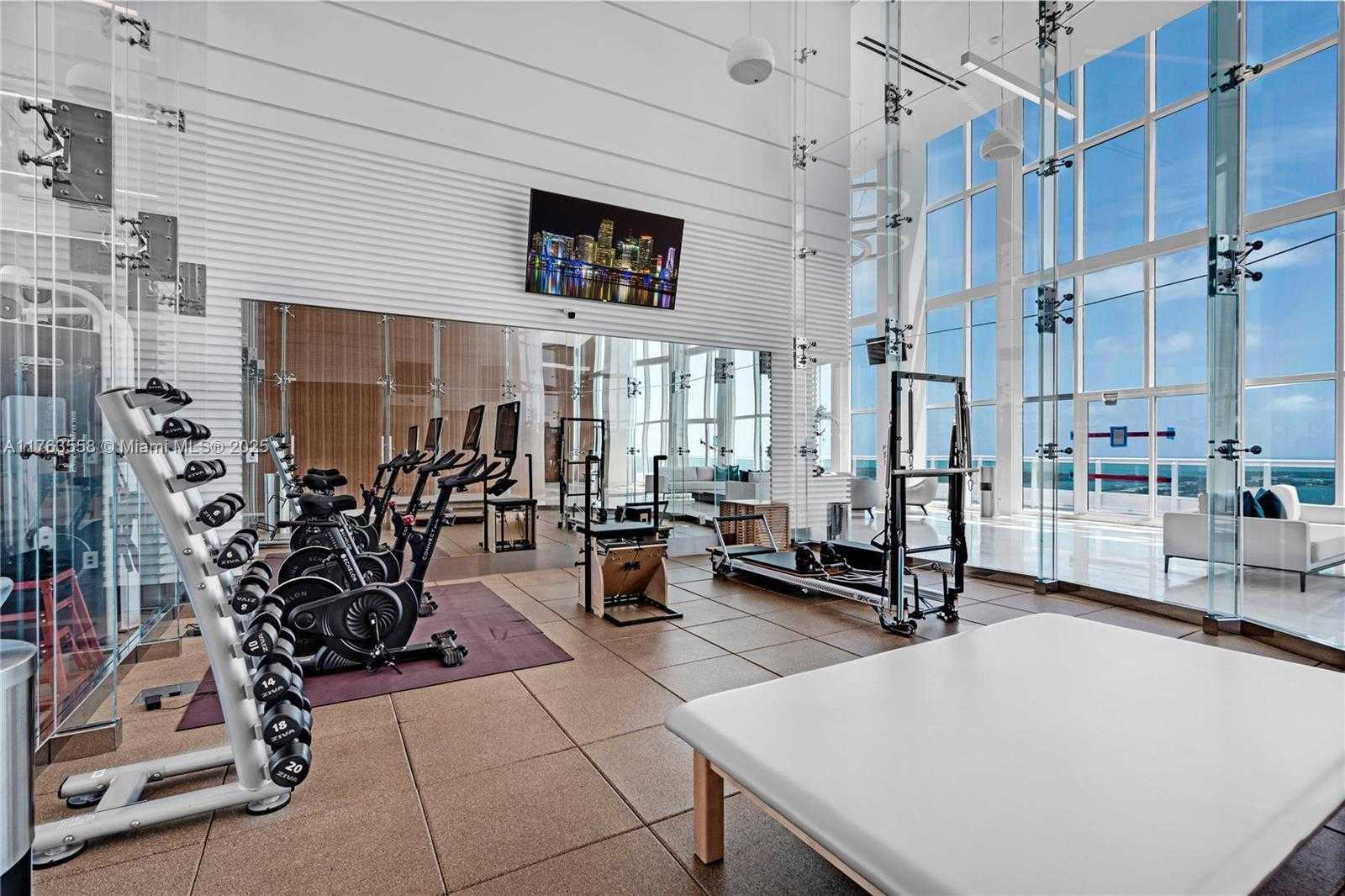 Small Image of 1643 BRICKELL AVE #1503, Miami Number 49