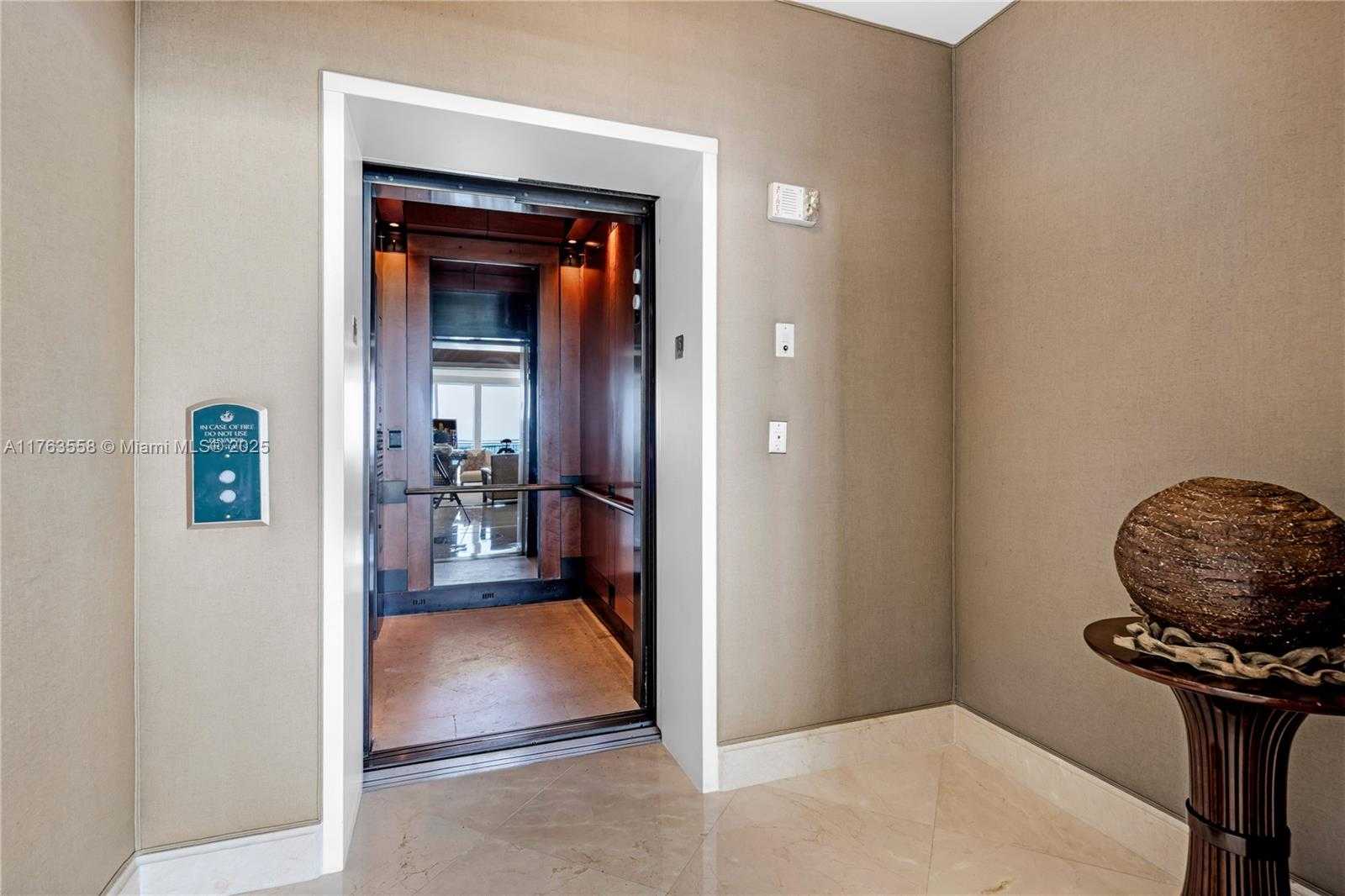Small Image of 1643 BRICKELL AVE #1503, Miami Number 6