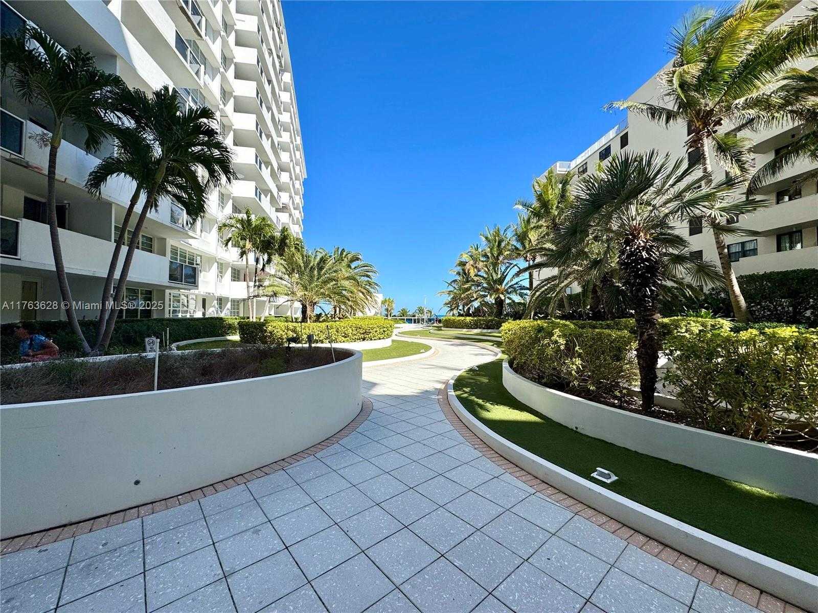 Small Image of 100 LINCOLN RD #1231, Miami Beach Number 16