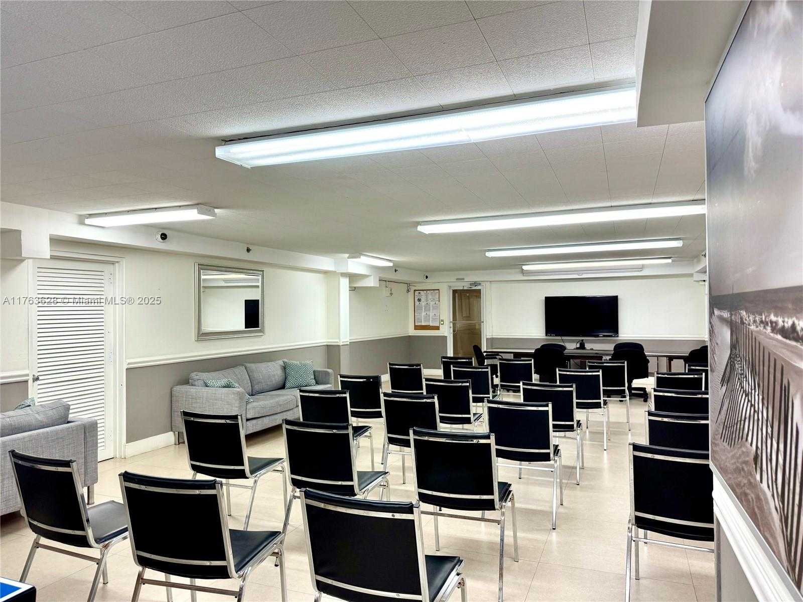 Small Image of 100 LINCOLN RD #1231, Miami Beach Number 33