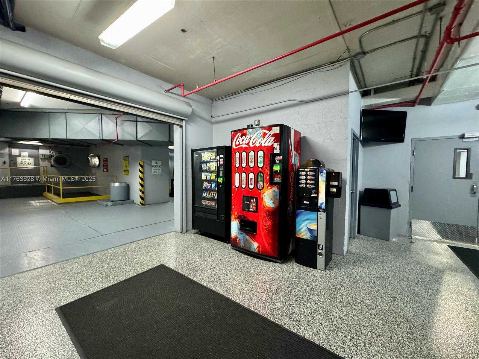 Small Image of 100 LINCOLN RD #1231, Miami Beach Number 36