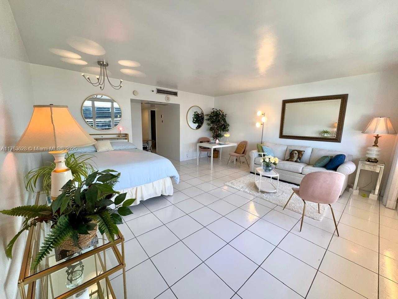 Small Image of 100 LINCOLN RD #1231, Miami Beach Number 4