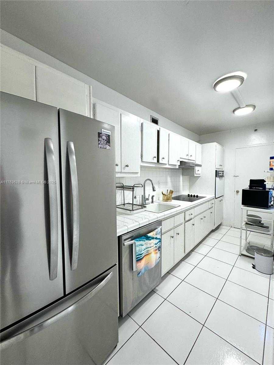 Small Image of 100 LINCOLN RD #1231, Miami Beach Number 9