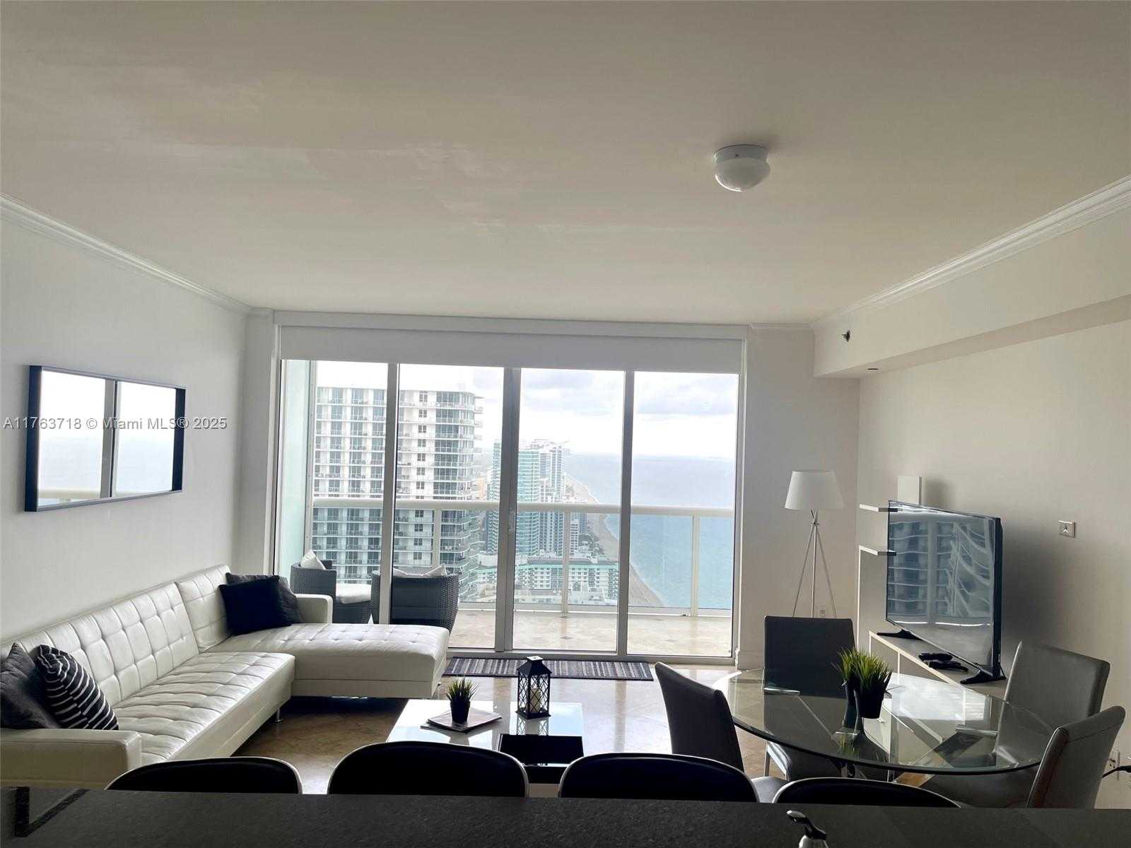Small Image of 1830 SOUTH OCEAN DR #4412, Hallandale Beach Number 11