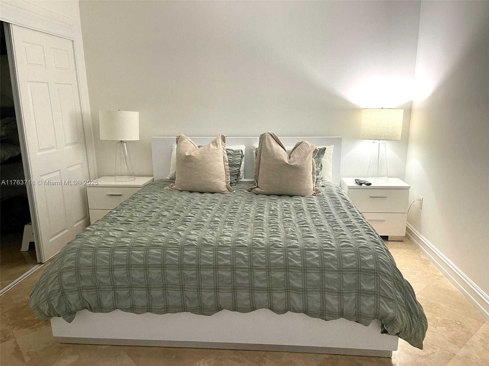 Small Image of 1830 SOUTH OCEAN DR #4412, Hallandale Beach Number 17
