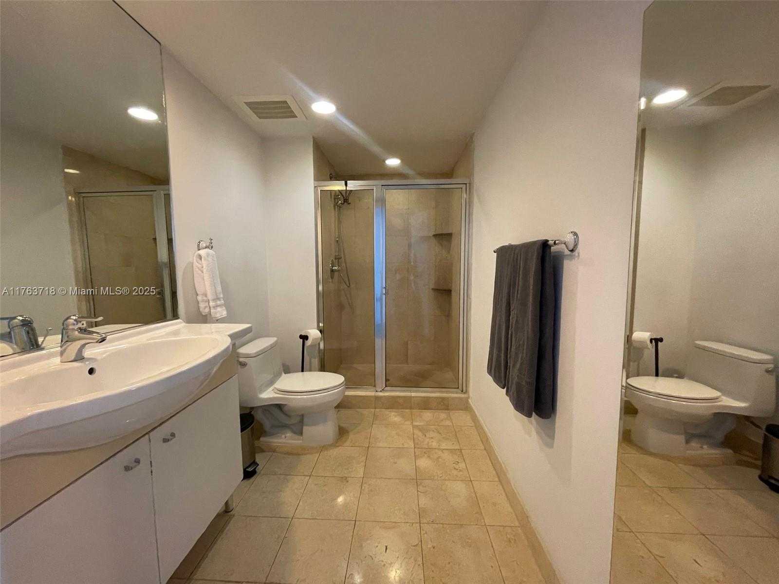 Small Image of 1830 SOUTH OCEAN DR #4412, Hallandale Beach Number 25