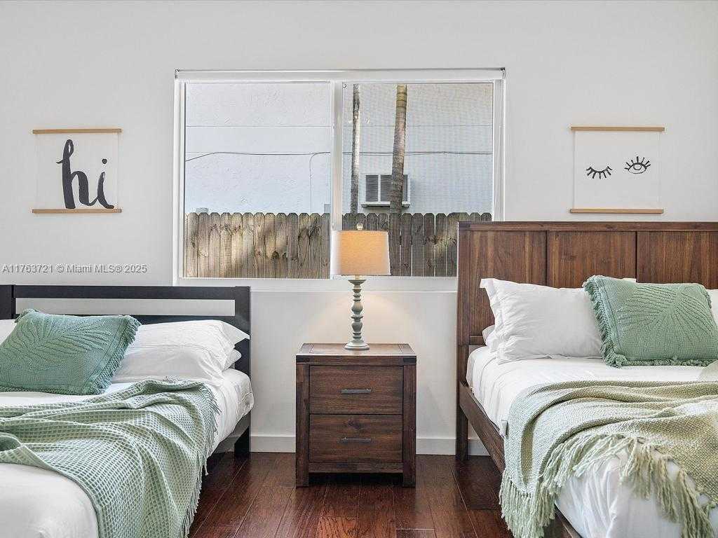 Small Image of 16473 NORTH EAST 31ST AVE, North Miami Beach Number 22