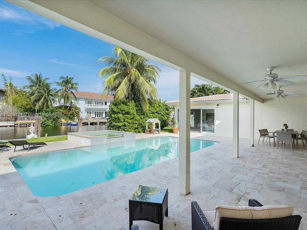 Small Image of 16473 NORTH EAST 31ST AVE, North Miami Beach Number 25