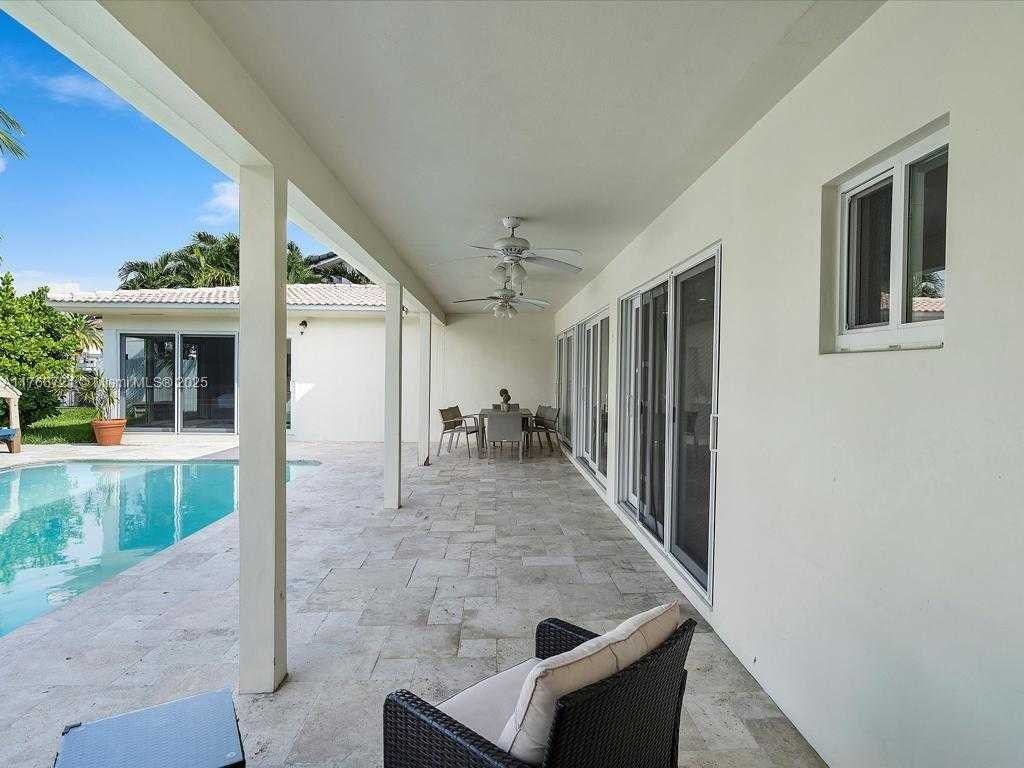Small Image of 16473 NORTH EAST 31ST AVE, North Miami Beach Number 34