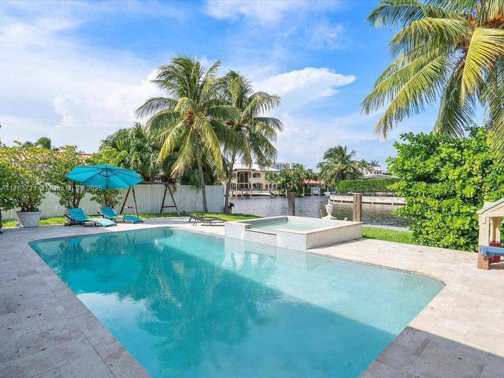 Small Image of 16473 NORTH EAST 31ST AVE, North Miami Beach Number 38