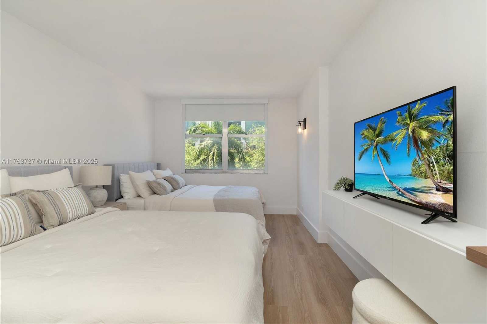 Small Image of 6039 COLLINS AVE #429, Miami Beach Number 20