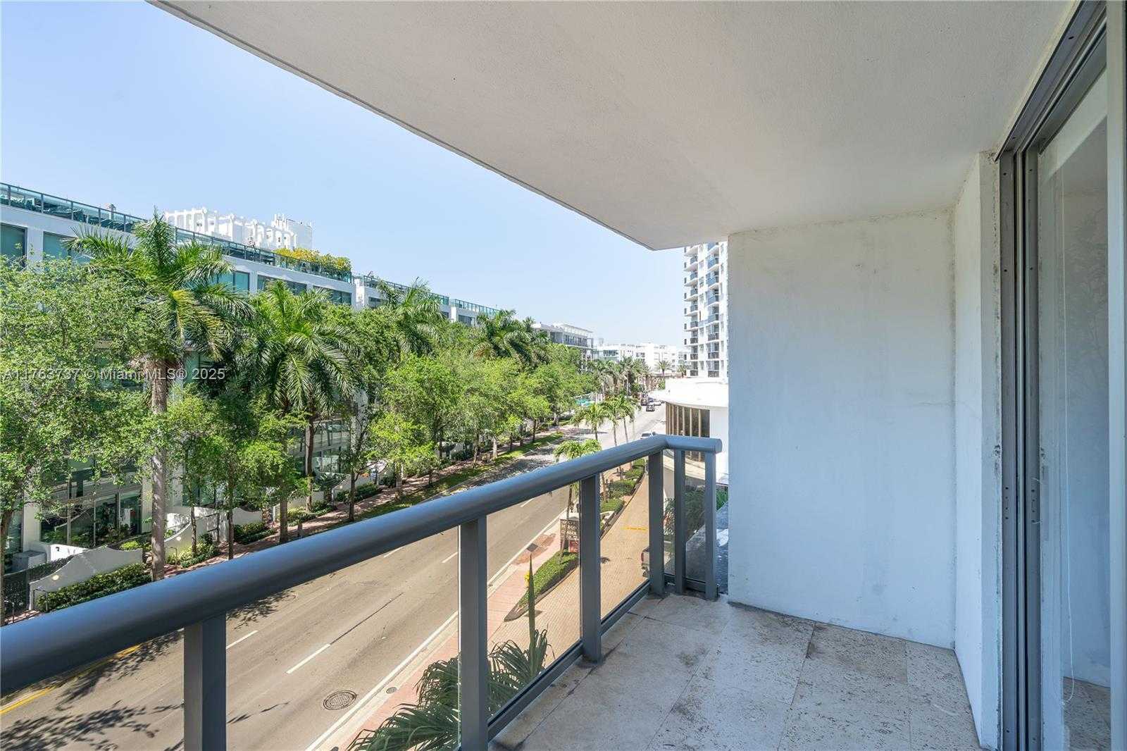 Small Image of 6039 COLLINS AVE #429, Miami Beach Number 23