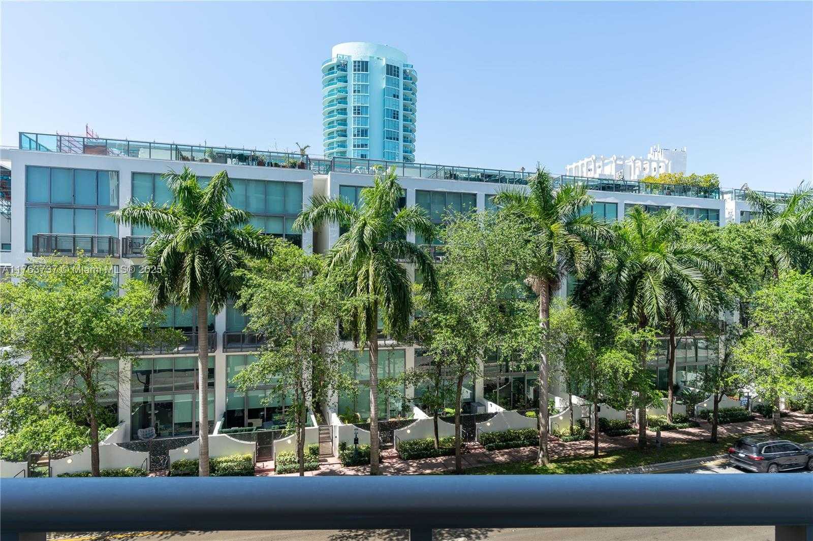 Small Image of 6039 COLLINS AVE #429, Miami Beach Number 24