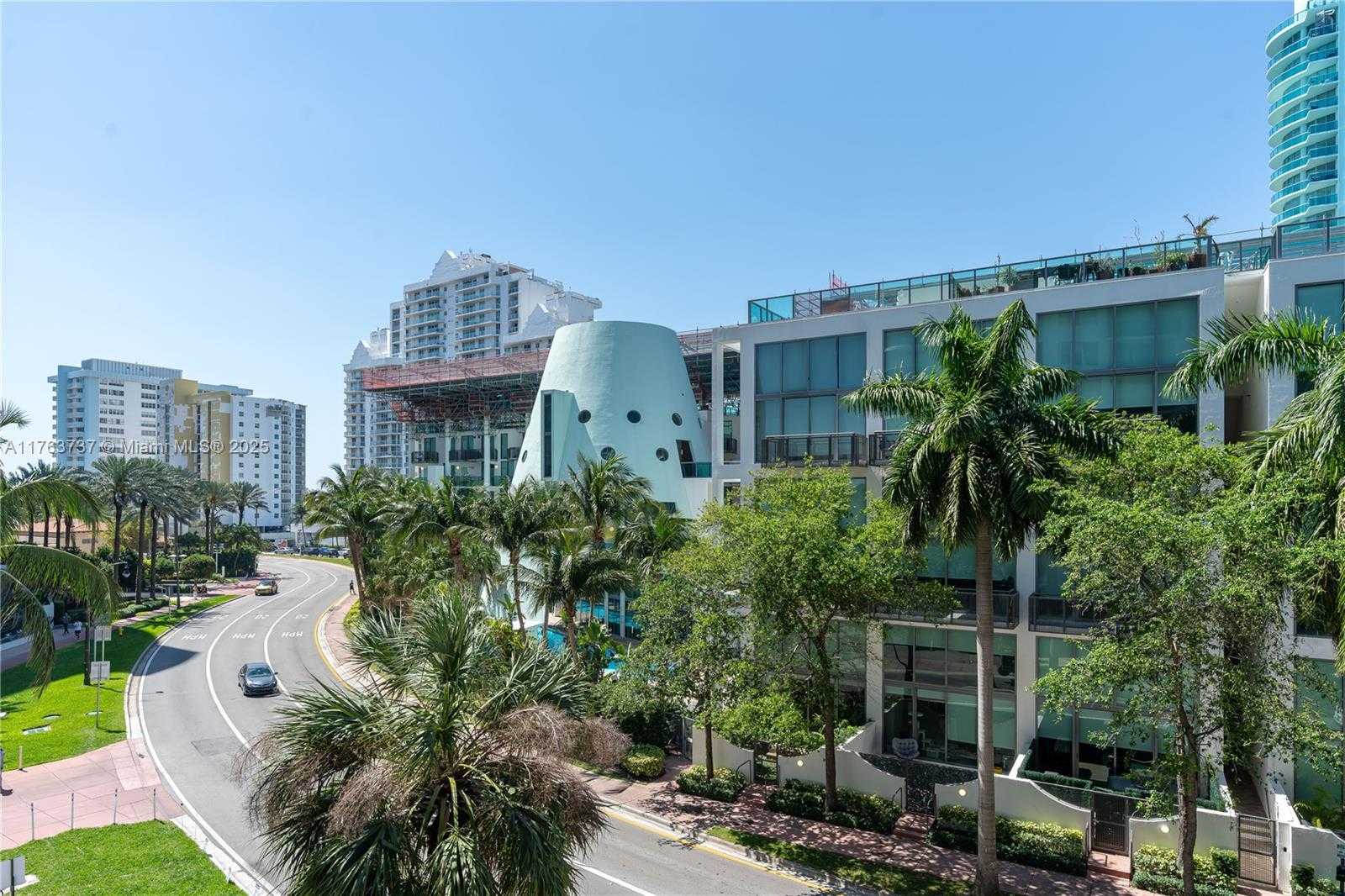 Small Image of 6039 COLLINS AVE #429, Miami Beach Number 28