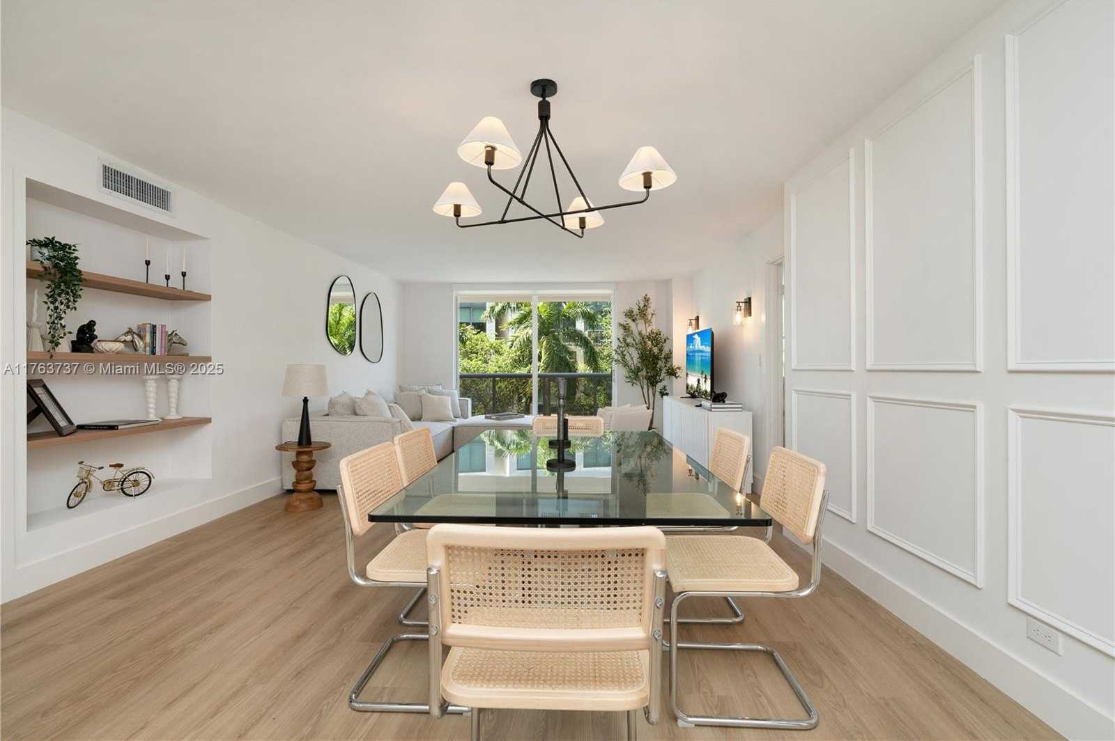 Small Image of 6039 COLLINS AVE #429, Miami Beach Number 5