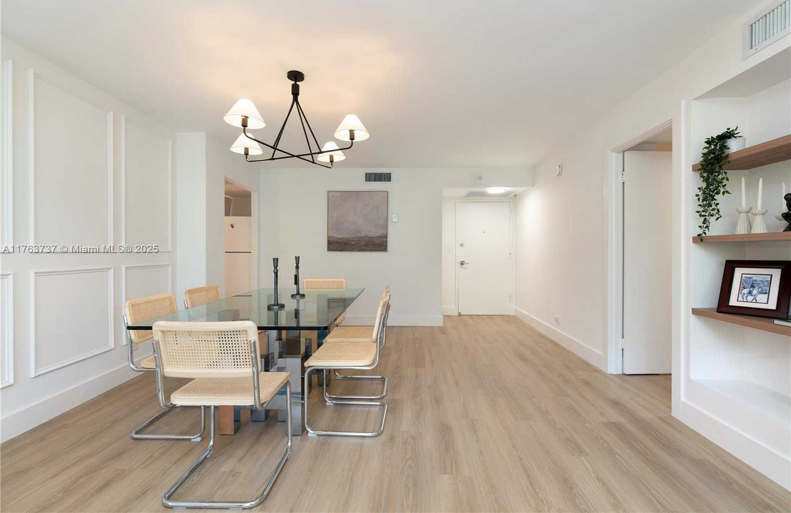Small Image of 6039 COLLINS AVE #429, Miami Beach Number 6