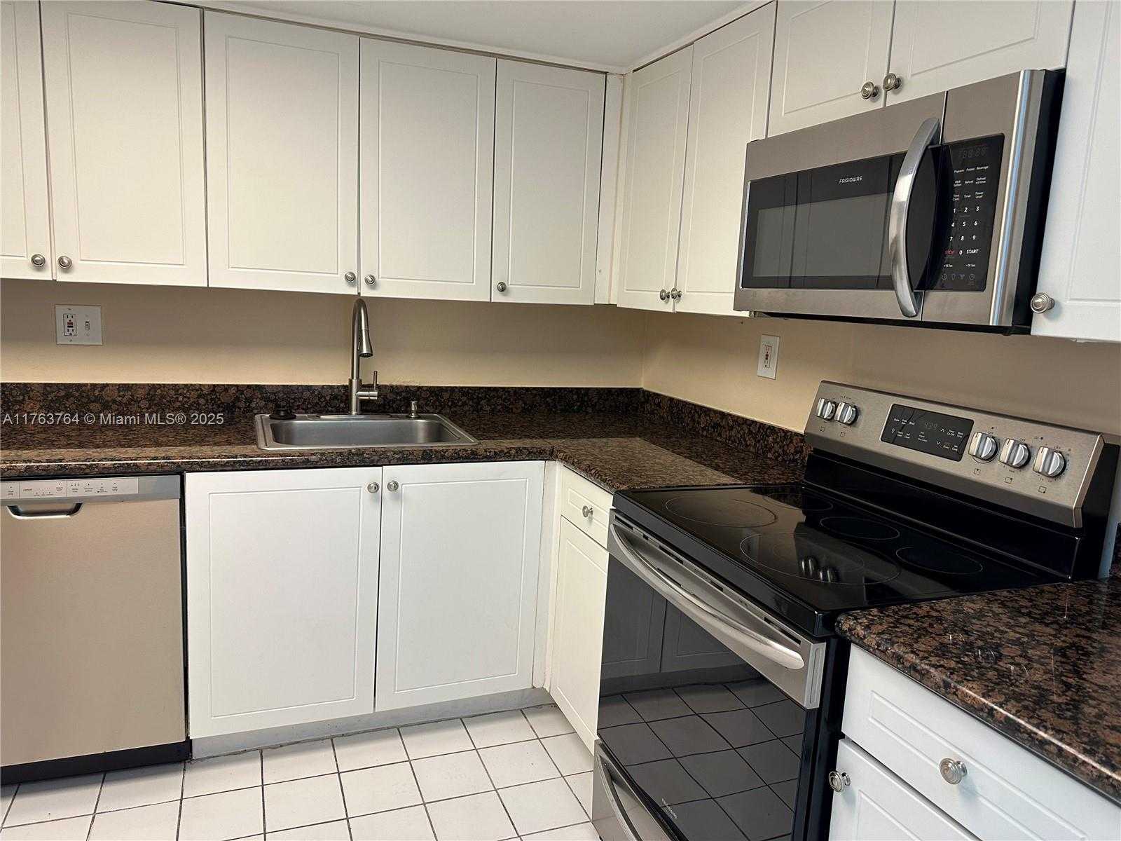 Small Image of 3300 NORTH EAST 192ND ST #304, Aventura Number 3