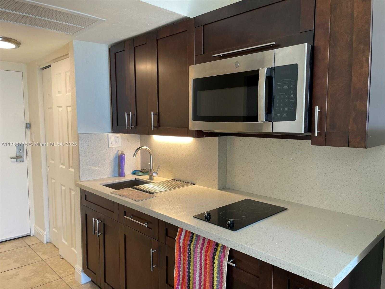 Small Image of 19201 COLLINS AVE #805, Sunny Isles Beach Number 5