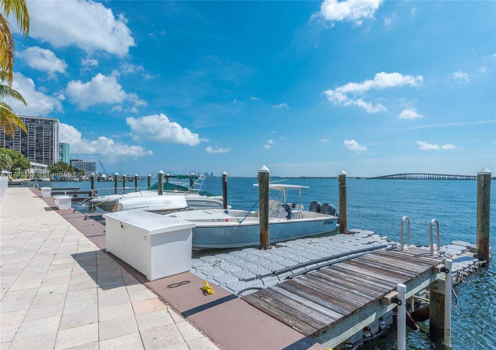 Small Image of 2101 BRICKELL AVE #1003, Miami Number 14