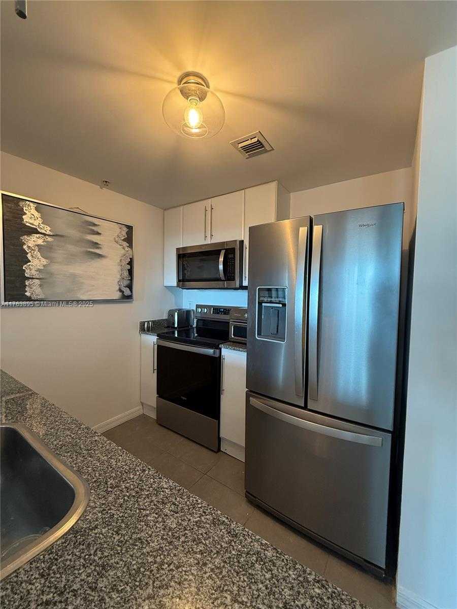 Small Image of 275 NORTH EAST 18 ST #2103, Miami Number 2