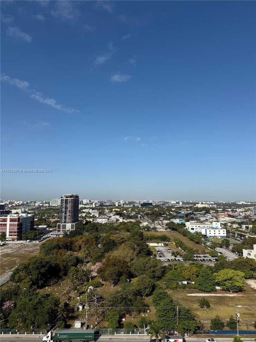 Small Image of 275 NORTH EAST 18 ST #2103, Miami Number 32