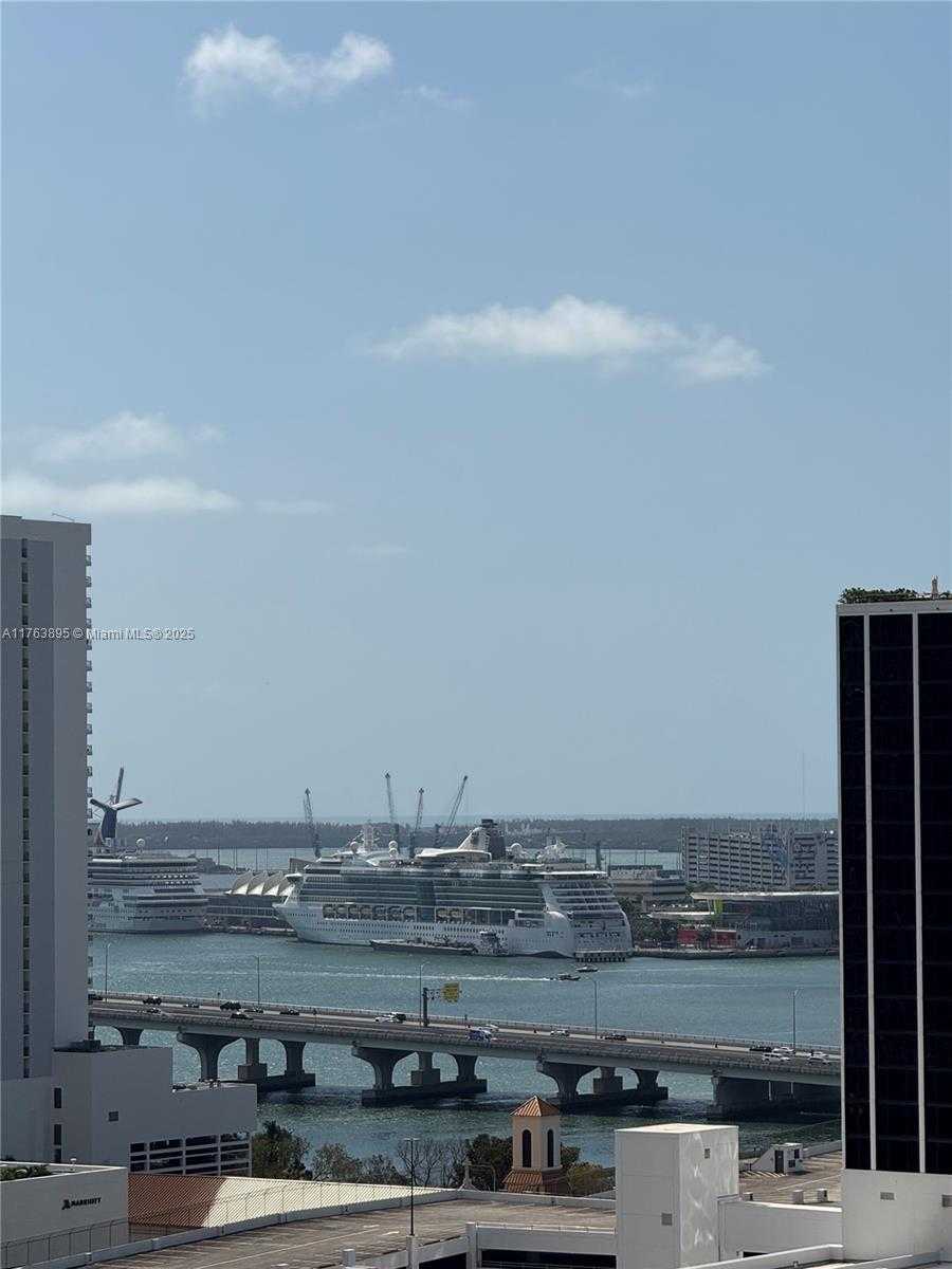 Small Image of 275 NORTH EAST 18 ST #2103, Miami Number 35