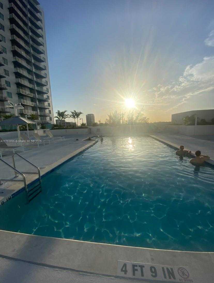 Small Image of 275 NORTH EAST 18 ST #2103, Miami Number 41