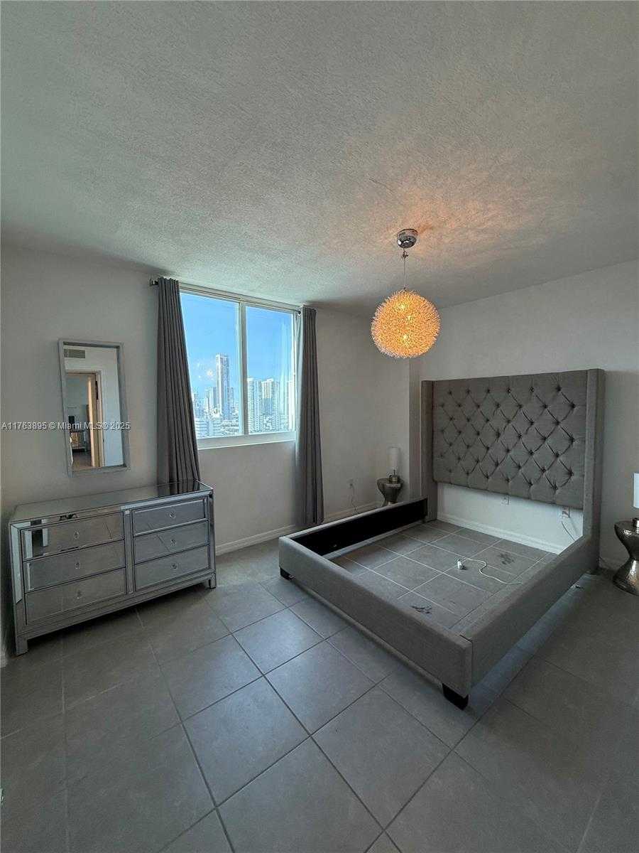 Small Image of 275 NORTH EAST 18 ST #2103, Miami Number 8