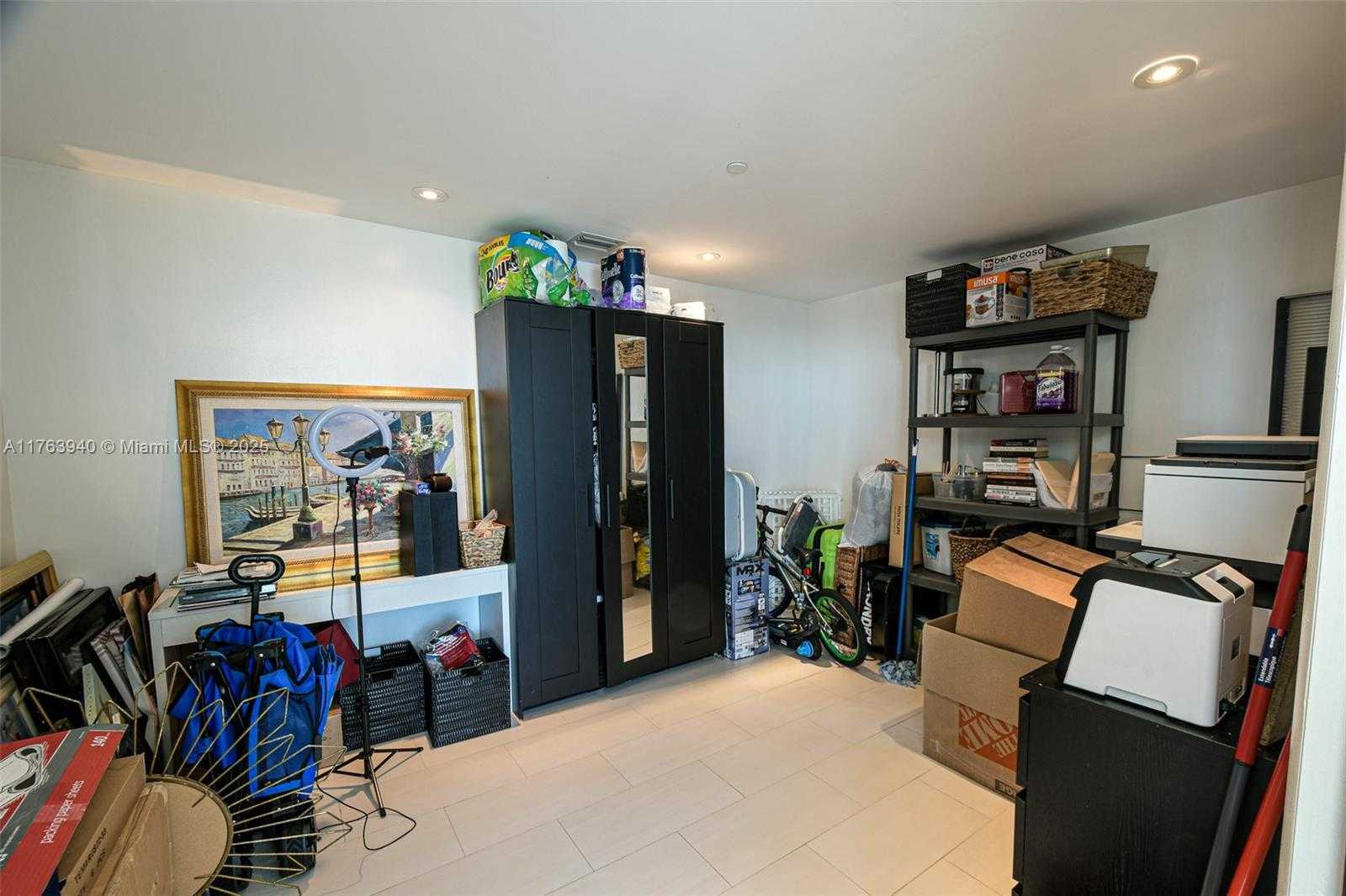 Small Image of 495 BRICKELL AVE #5102, Miami Number 10