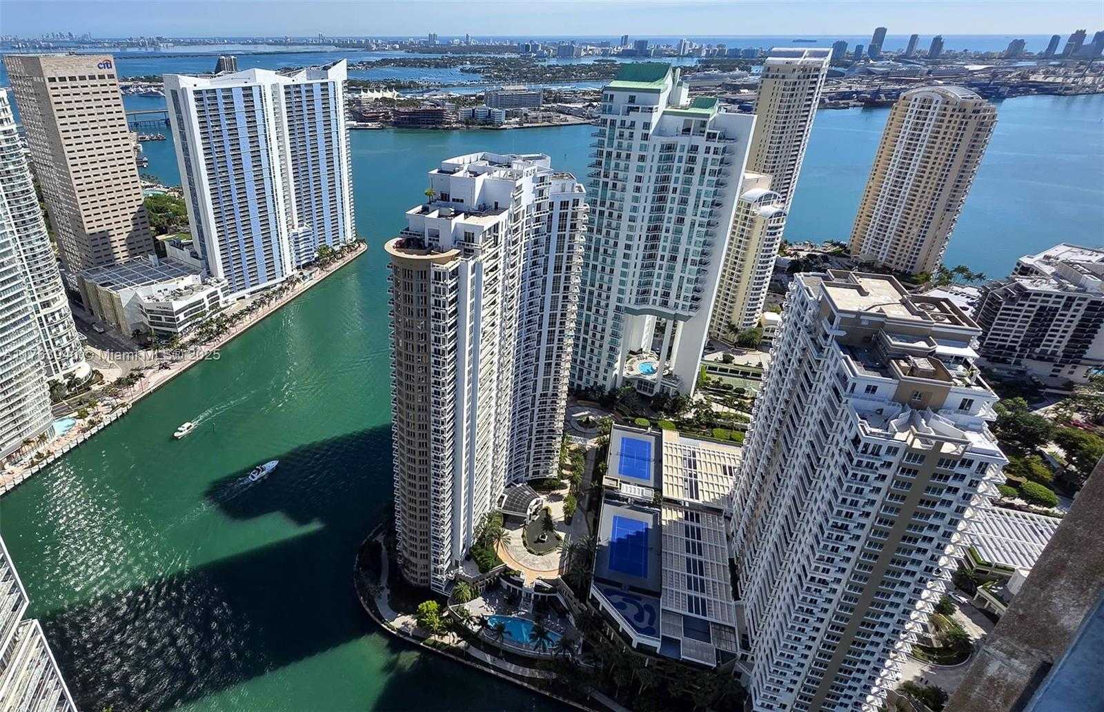 Small Image of 495 BRICKELL AVE #5102, Miami Number 2