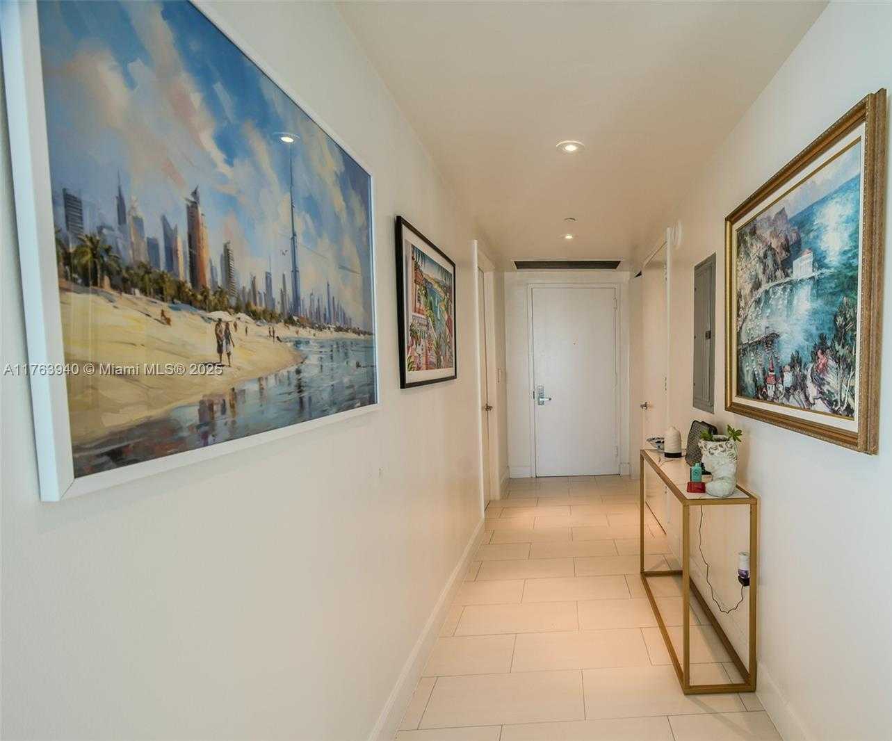 Small Image of 495 BRICKELL AVE #5102, Miami Number 27