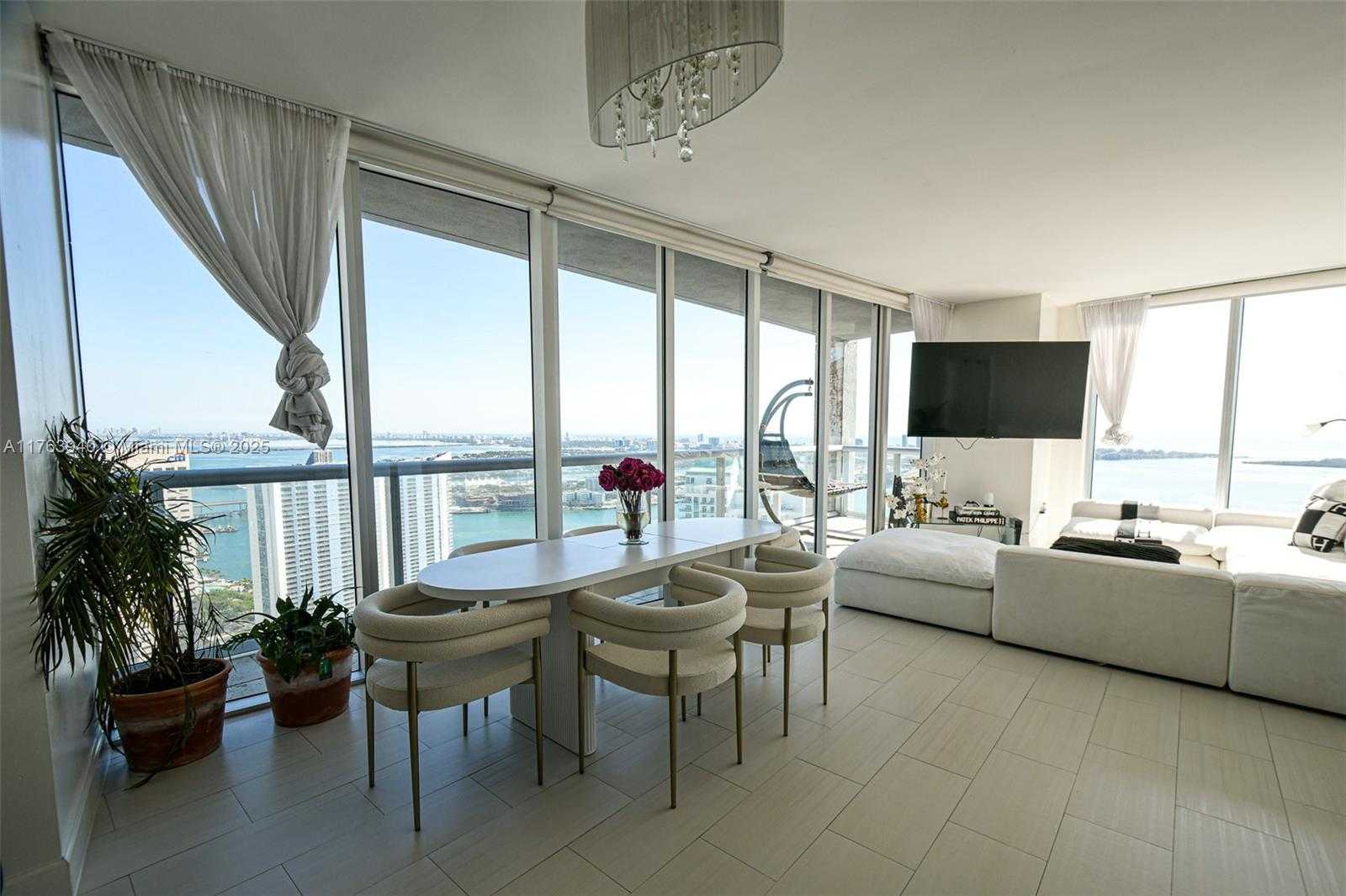 Small Image of 495 BRICKELL AVE #5102, Miami Number 9