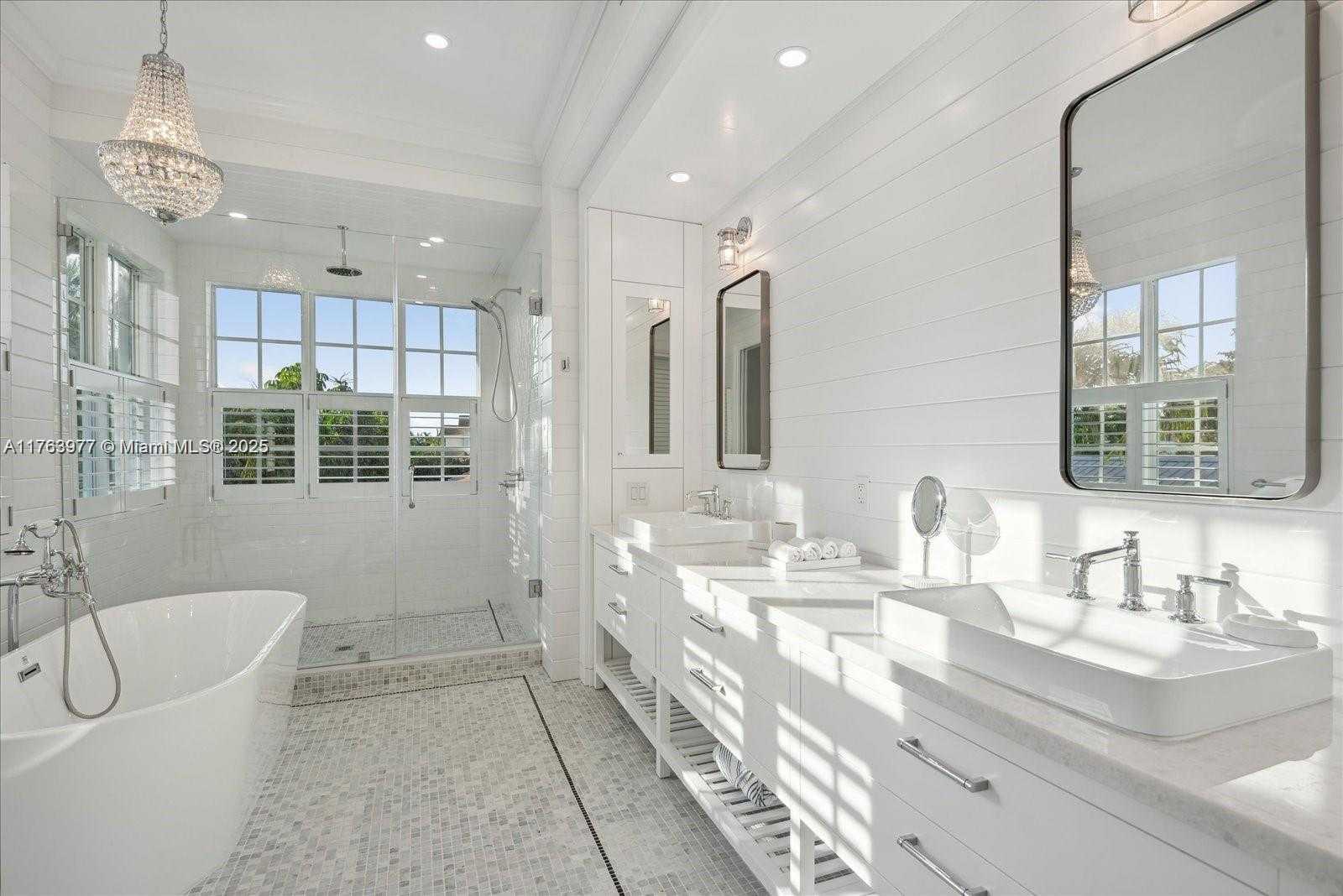 Small Image of 350 EAST WOODCREST, Key Biscayne Number 15