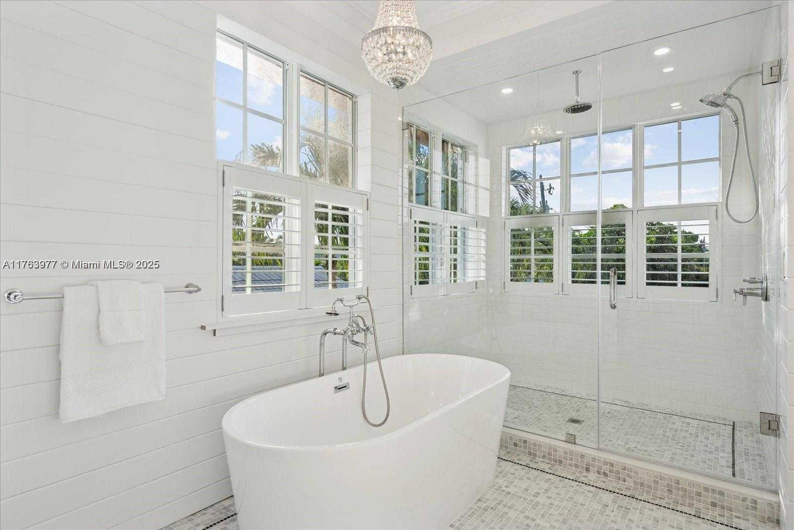 Small Image of 350 EAST WOODCREST, Key Biscayne Number 16