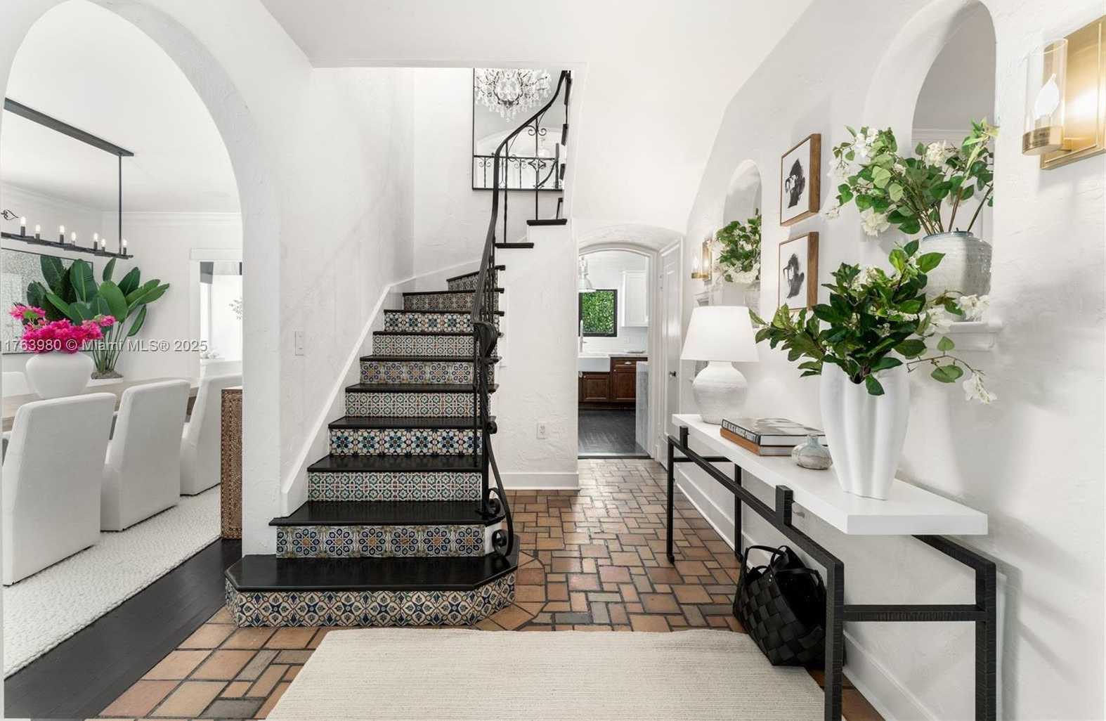 Small Image of 4430 ALTON RD, Miami Beach Number 46